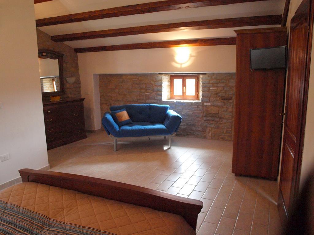 Al Merlo Olivo, Rural Istrian House Buje Exterior foto